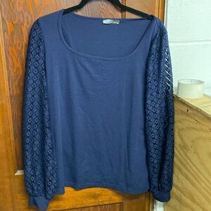 Bequemer Laden Top, Navy Blue, XL, lace long sleeves, square neck, NWOT